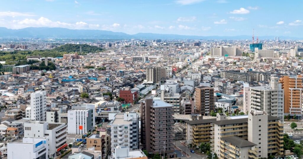 堺市で剪定後の枝を処分するには？ルールとおすすめのラクな方法