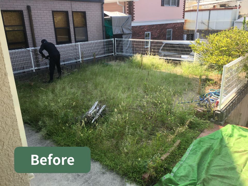 大阪府吹田市の個人宅の草抜き作業前の写真
